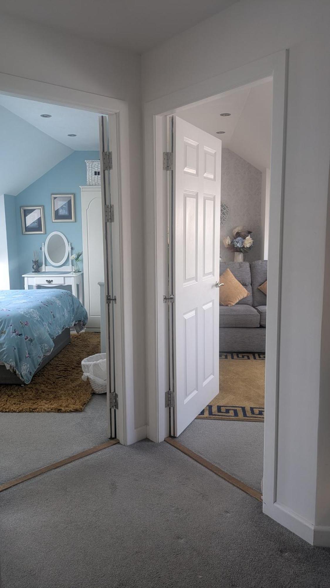 Village Life- Private Attic Suite - Living Room, Bedroom And Bathroom Newtown St Boswells Zewnętrze zdjęcie