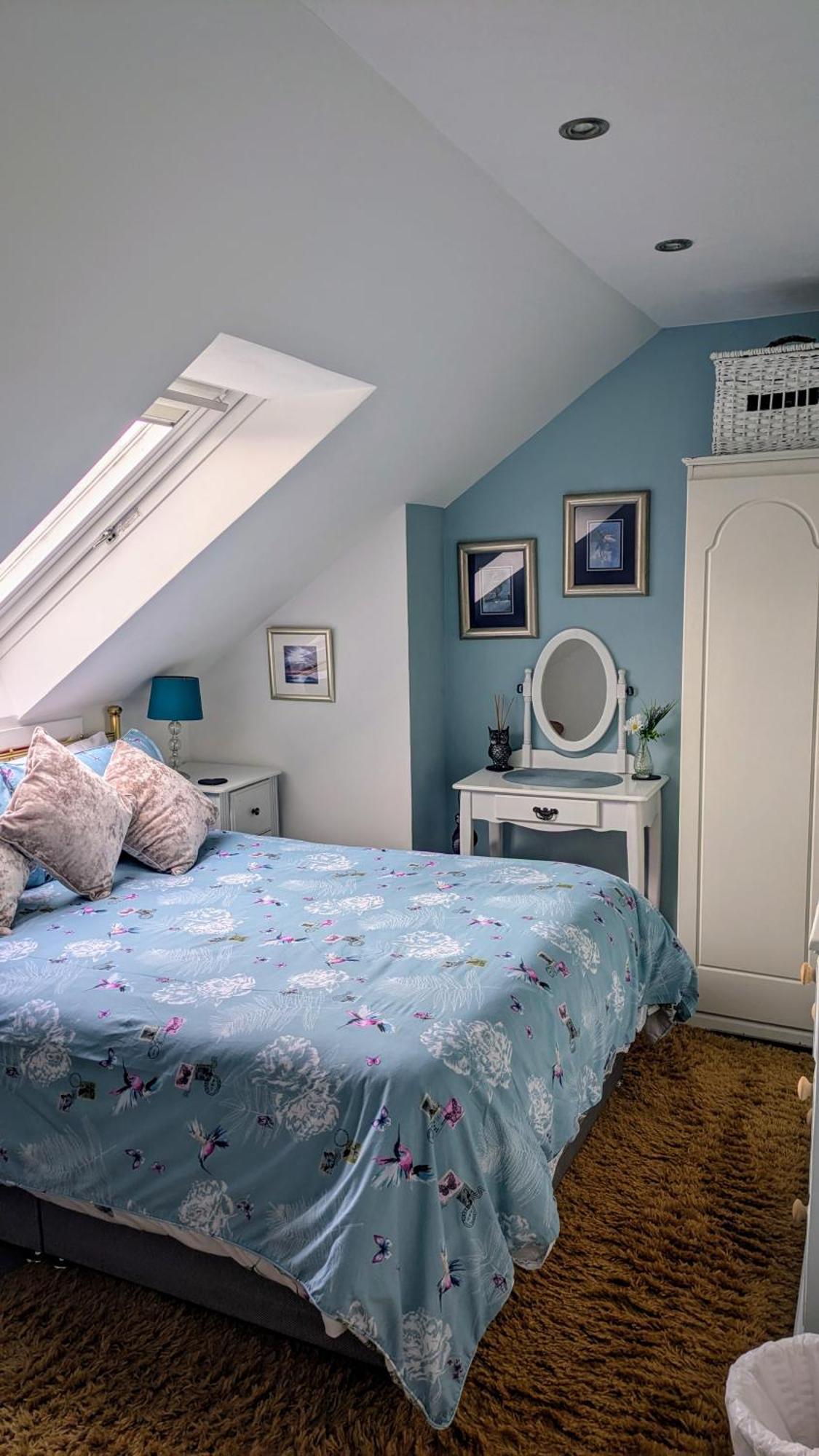 Village Life- Private Attic Suite - Living Room, Bedroom And Bathroom Newtown St Boswells Zewnętrze zdjęcie
